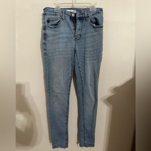 Kancan light washed jeans. Gently worn. Size 28.